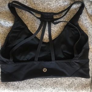 LULULEMON SPORTS BRA. SIZE 4.
